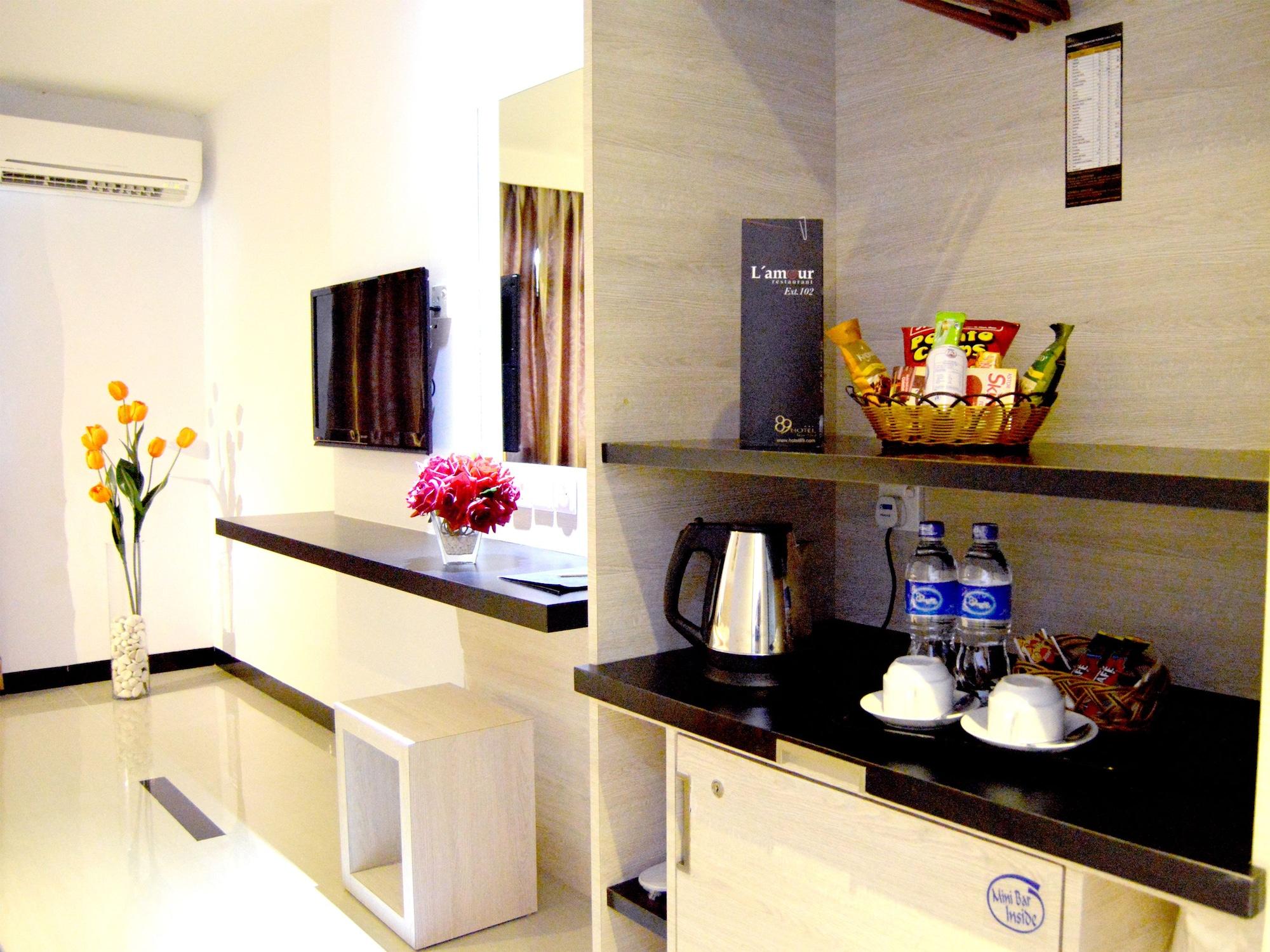 89 Hotel Batam Екстериор снимка