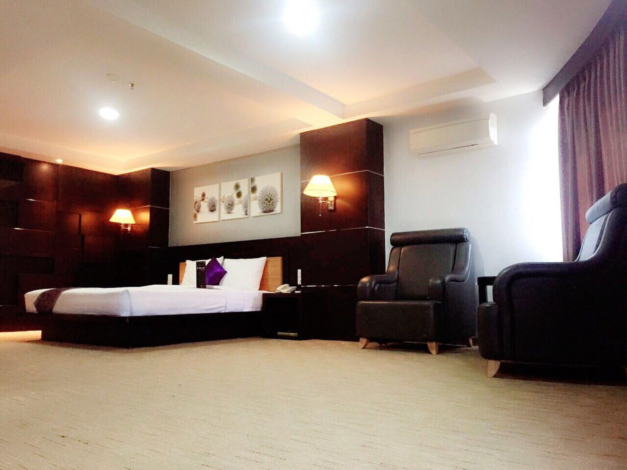 89 Hotel Batam Екстериор снимка