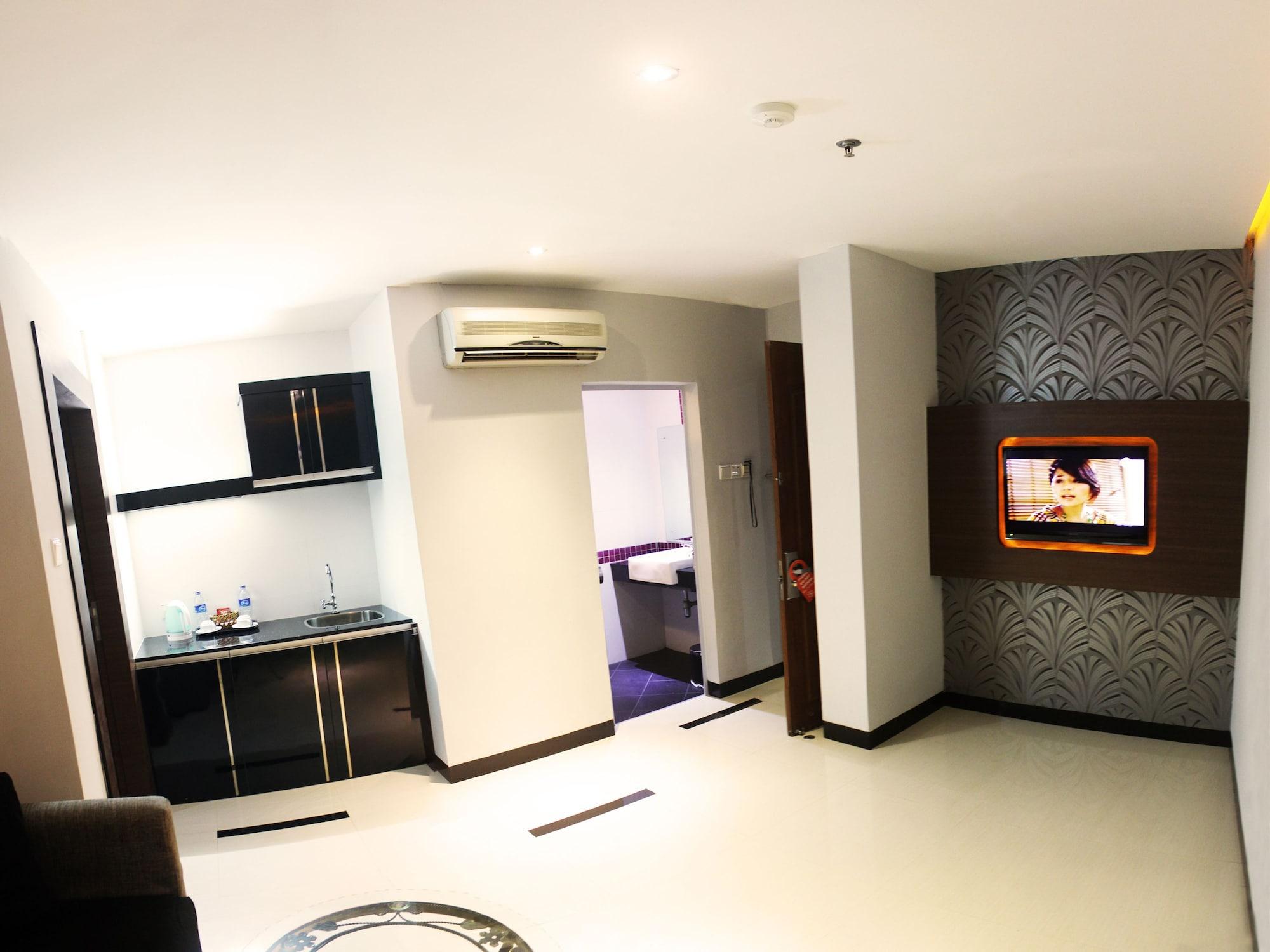 89 Hotel Batam Екстериор снимка