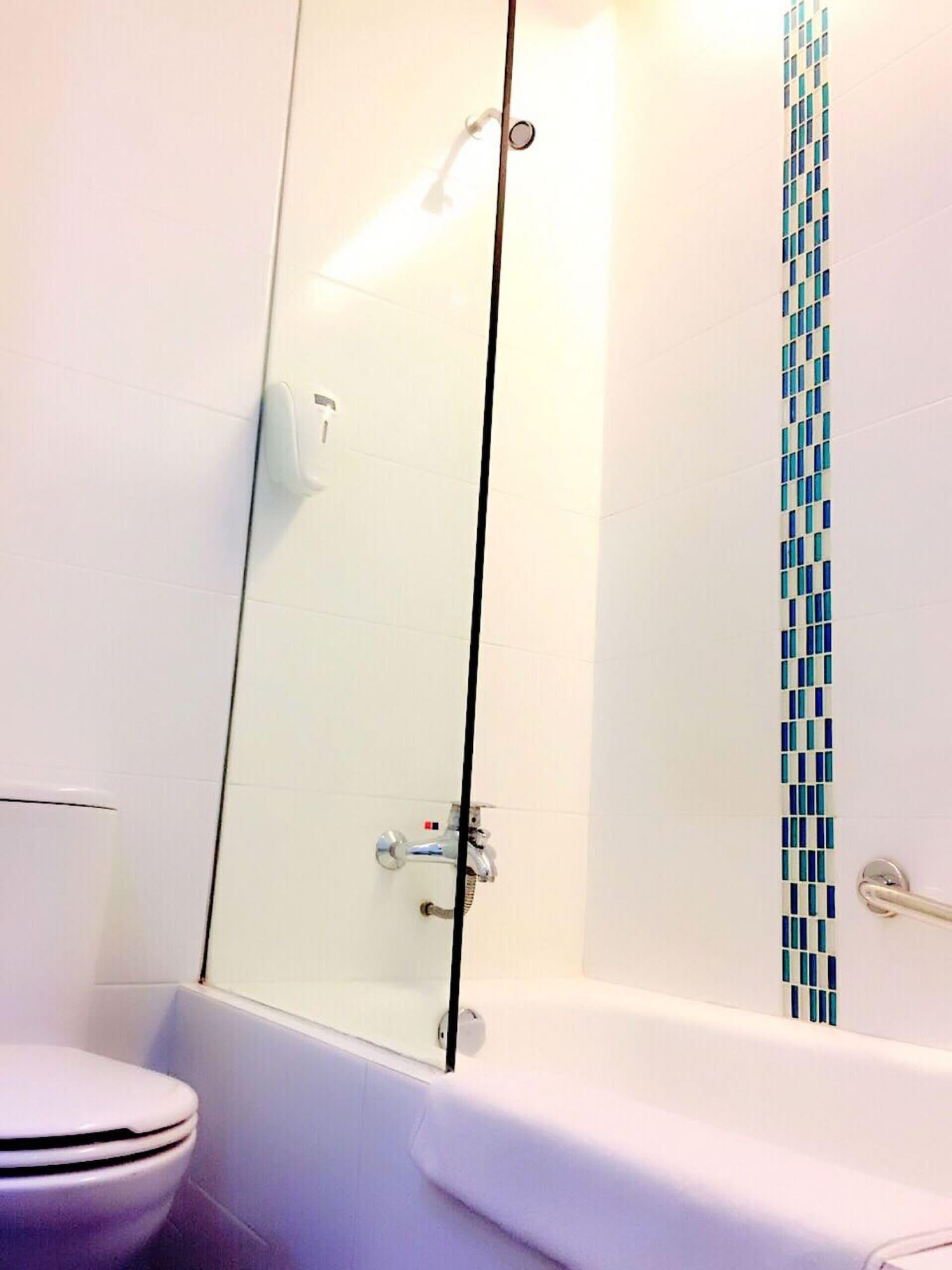 89 Hotel Batam Екстериор снимка