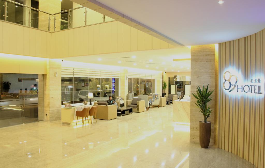 89 Hotel Batam Екстериор снимка