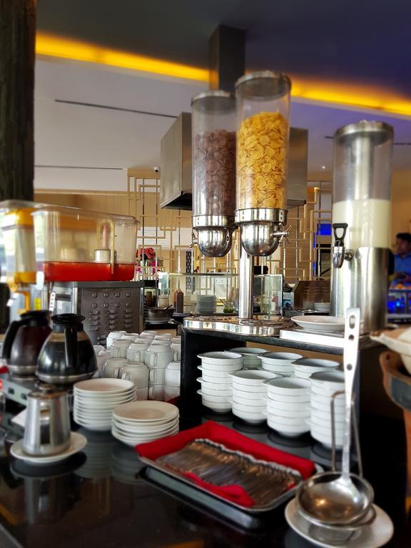 89 Hotel Batam Екстериор снимка